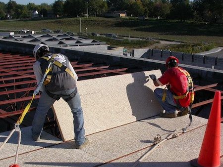 Cementitious Wood Fiber Roof Decks - Tectum install 2 - 450 x 338